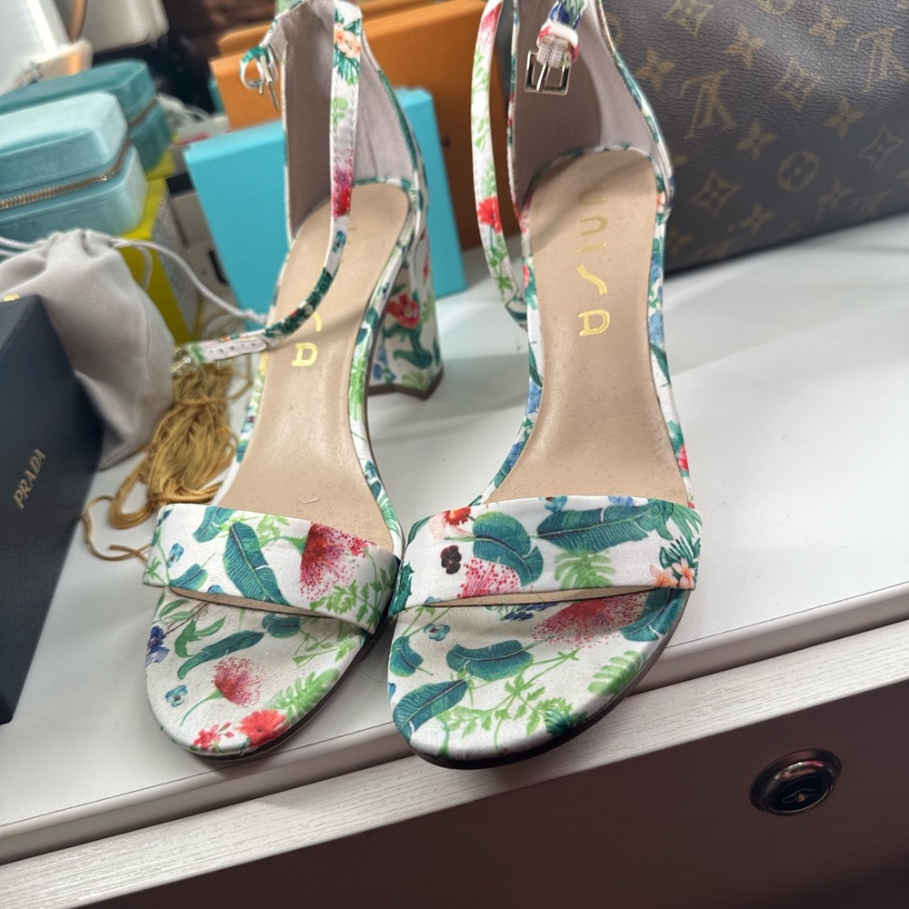 floral heels, worn once